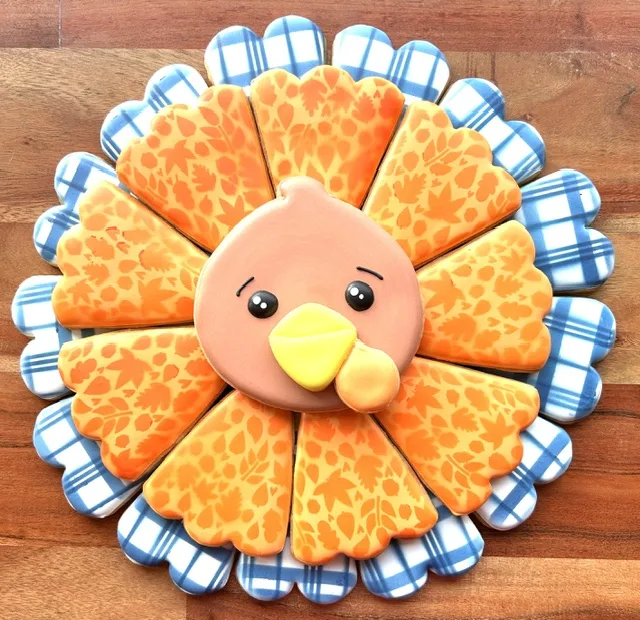 Turkey cookie platter with plaid scalloped edges